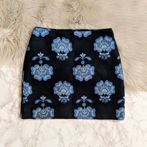 ANN TAYLOR LOFT Blue Floral Mini Skirt Size 0